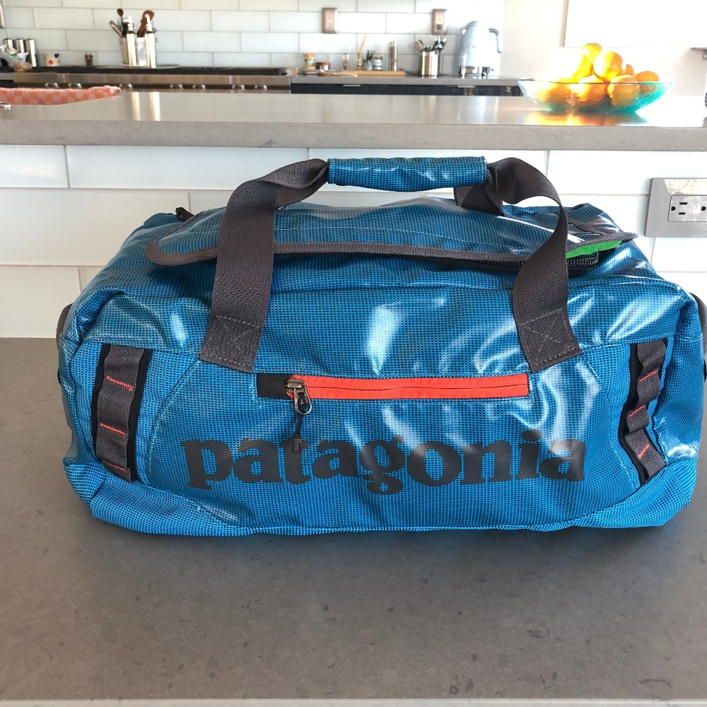 Patagonia Black Hole 45L duffle bag NWOT